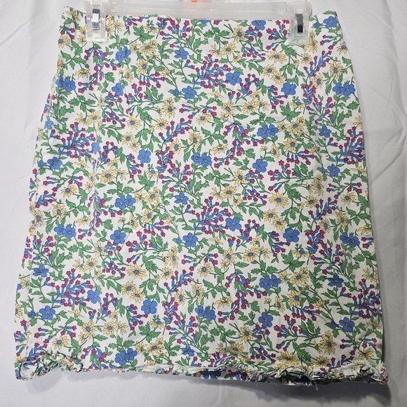 Ralph Lauren Double RL Dresses & Skirts - Ralph Ralph Lauren floral size 6 skirt